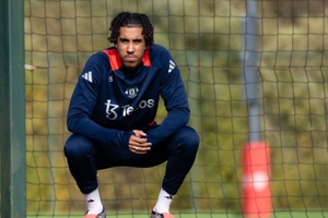 Comeback Leny Yoro di Skuad MU Sudah di Depan Mata