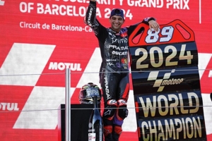Video: Selebrasi Keren Jorge Martin Usai Juarai MotoGP 2024, Berubah Jadi 'Martinator'!