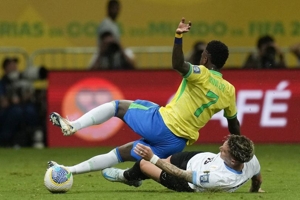 Hasil Brasil vs Uruguay: Skor 1-1