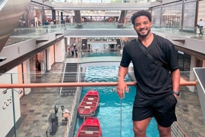 Jelang Terjun di Piala AFF 2024, Striker Naturalisasi Vietnam Ini Kirim Pesan Penyemangat Untuk Golden Star Warriors