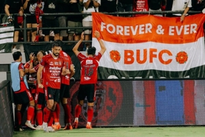 Hasil BRI Liga 1: Bali United Tumbangkan Persebaya Surabaya 2-0