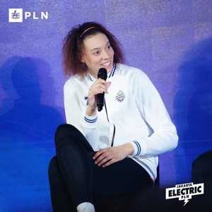Pevoli putri asal Italia, Valentina Diouf, yang membela Jakarta Electric PLN di PLN Mobile Proliga 2025. (c) Instagram/jevolley.id