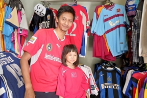 Harta Karun Indra 'Suhe' Lukmana, Jersey Langka Noh Alam Shah hingga yang Seharga Paket Naik Haji